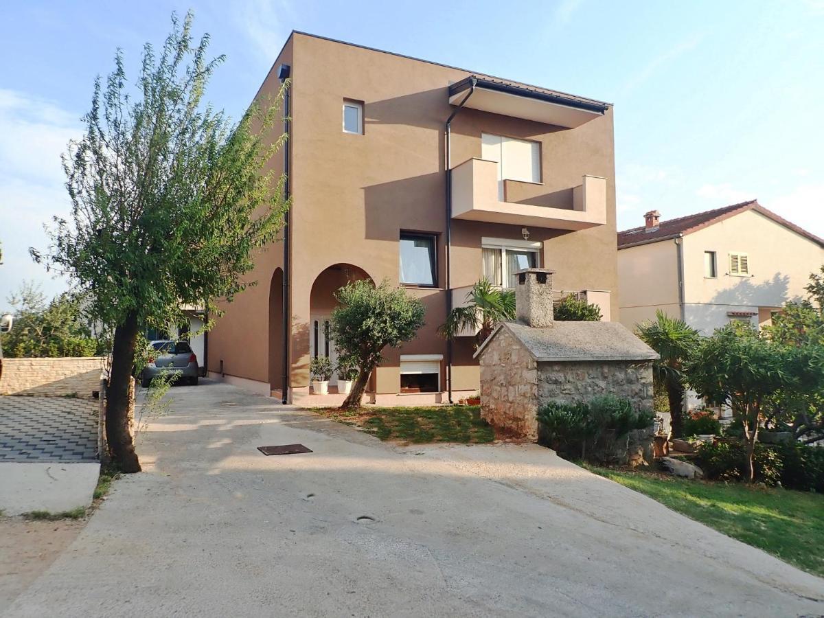 Apartments Troselj Starigrad Paklenica Exterior photo
