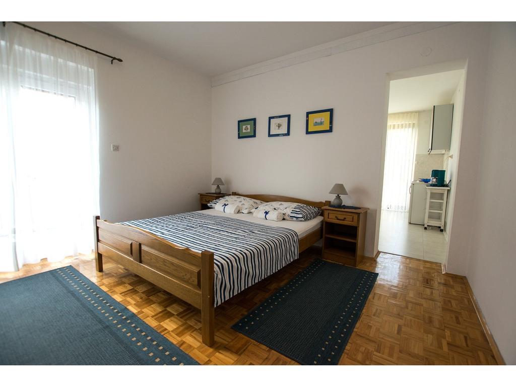 Apartments Troselj Starigrad Paklenica Exterior photo